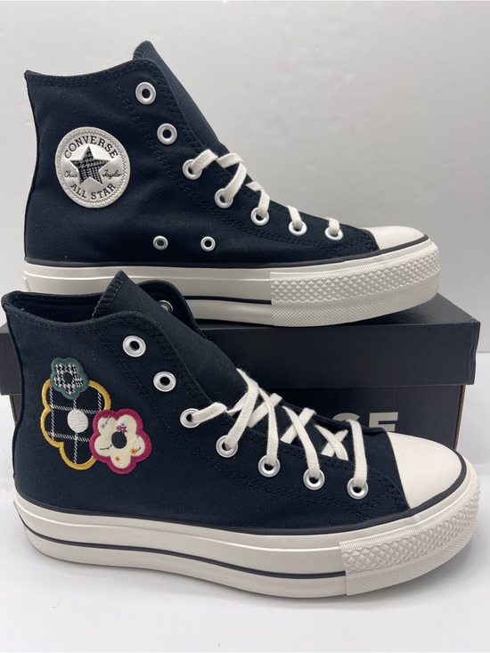 Converse Shoes - Converse A15534F
CTAS LIFT HI
BLACK/WHITE/SUNNY ANGLE Platform Sneakers